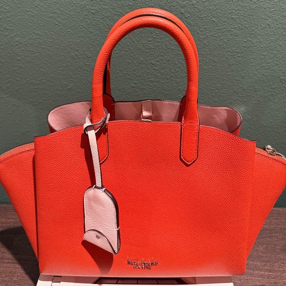 Kate Spade Medium Avenue Satchel - Picture 1 of 4